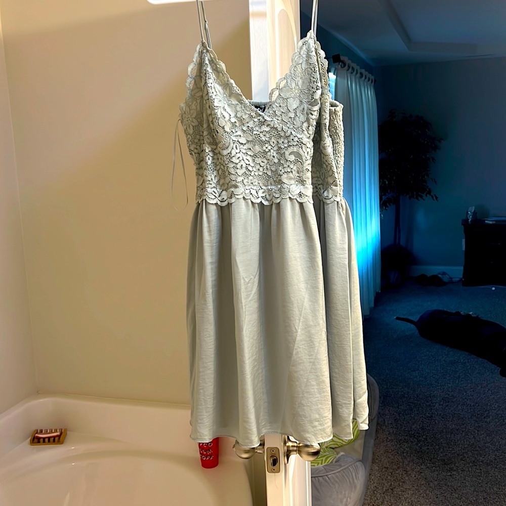 Size large express dress never worn